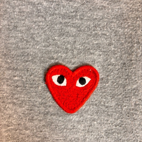 COMME DES GARCONS PLAY Sz S Hoodie with Heart Patch and Decals at Back Zipper - Picture 2 of 12